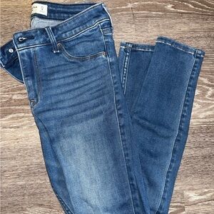 Abercrombie women’s jeans